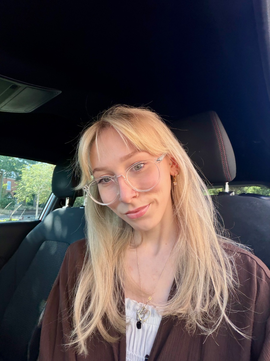 Annelise Ashley